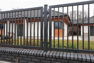 Сварные заборы на ленточном фундаменте 30 метров фото под ключ с установкой