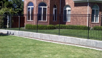 Сварные заборы на ленточном фундаменте 80 метров фото в Серебряных Прудах