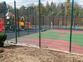 Забор на детскую площадку 50 метров фото в Серебряных Прудах
