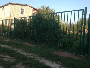 Сварные заборы с забивными столбами  80 метров фото в Серебряных Прудах